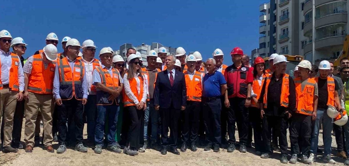 Ankara Büyükşehir Belediye Başkanı Mansur Yavaş projeleri ve açıklamalarıyla gündemde