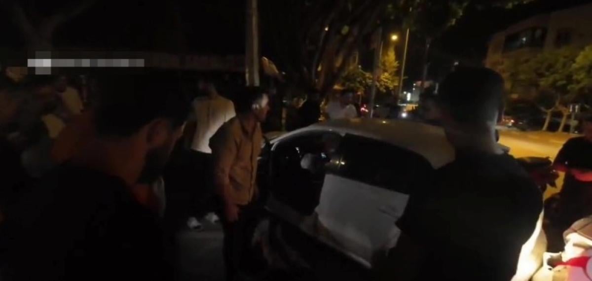 Antalya’da Otomobiller Kavşakta Çarpıştı: 2 Yaralı