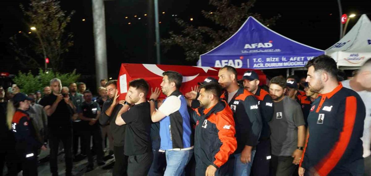 Arama-Kurtarma Çalışmalarında Hayatını Kaybeden Afad Çalışanı İçin Rize’de Merasim Düzenlendi