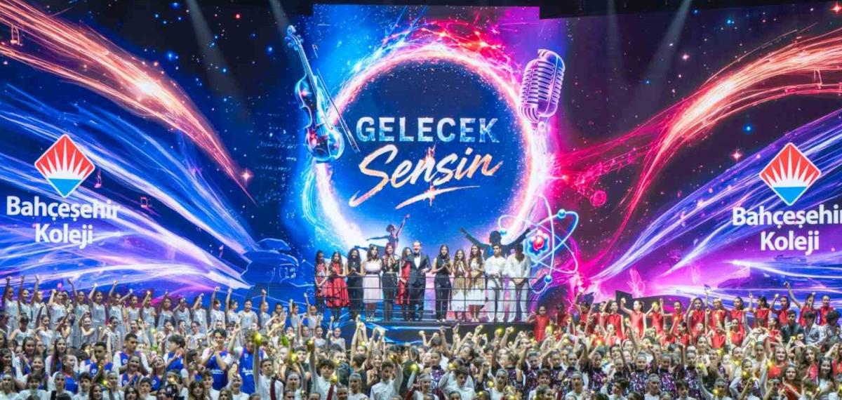 Bahçeşehir Koleji’nden Görkemli Yıl Sonu Gösterisi