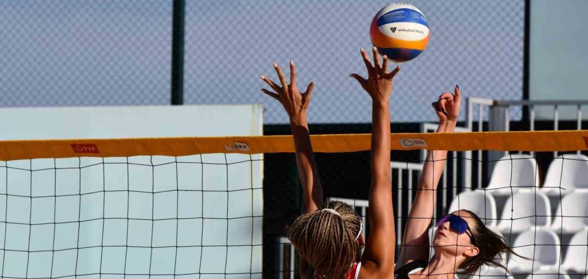 Balıkesir Ayvalık’ta 2026 Plaj Voleybolu Turnuvası düzenlendi