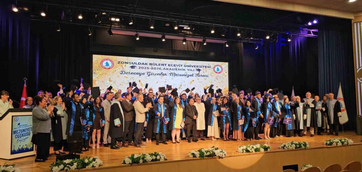 Beun’de Dereceye Giren Öğrenciler Mezuniyet Coşkusu Yaşadı