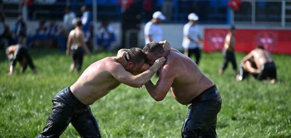 Bin 567 Pehlivan Manisa’da Altın Kemer İçin Kol Bağladı