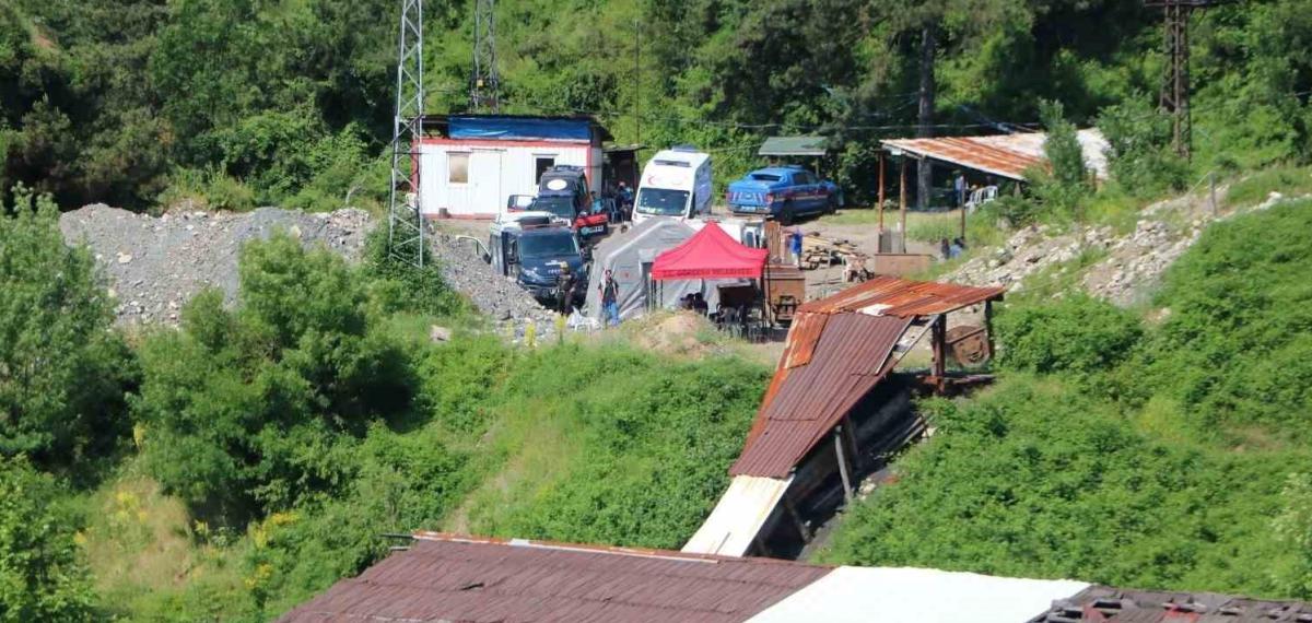 Bolu’daki maden ocağında göçükte mahsur kalan işçinin cenazesi çıkarıldı