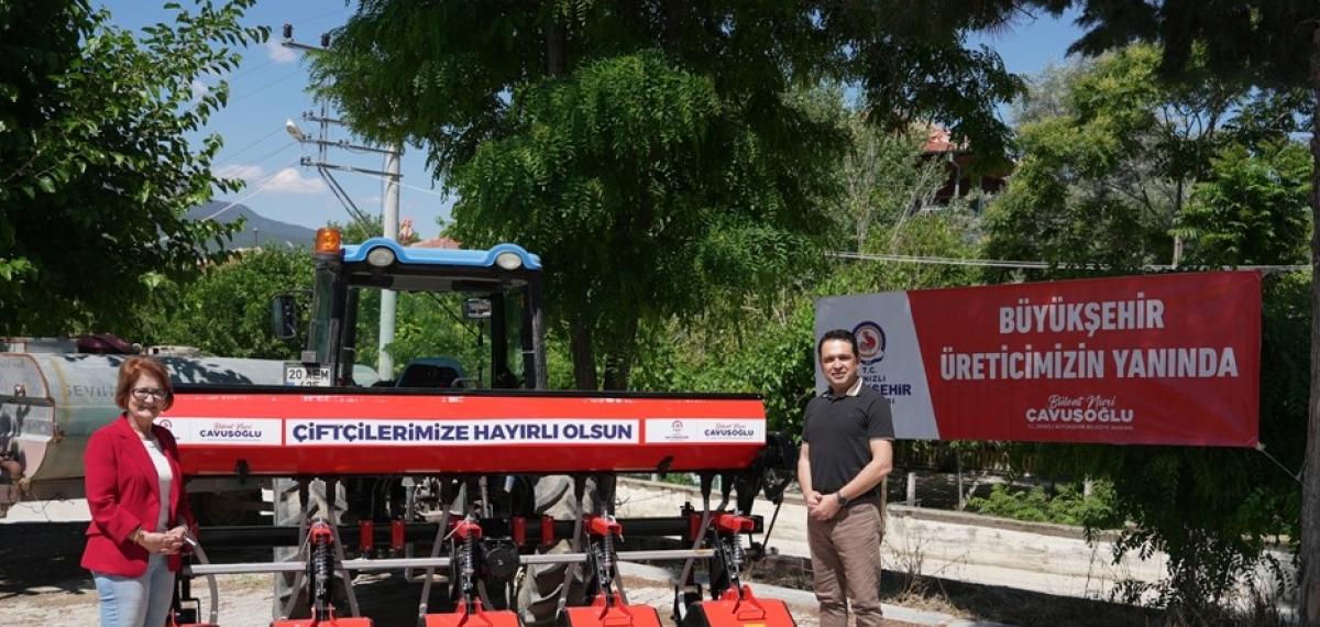 Bozkurt’ta Tarımsal Makine Desteğiyle Verimlilik Artıyor: Çapa Makinesi Teslimatı ve Bölgesel Kalkınma