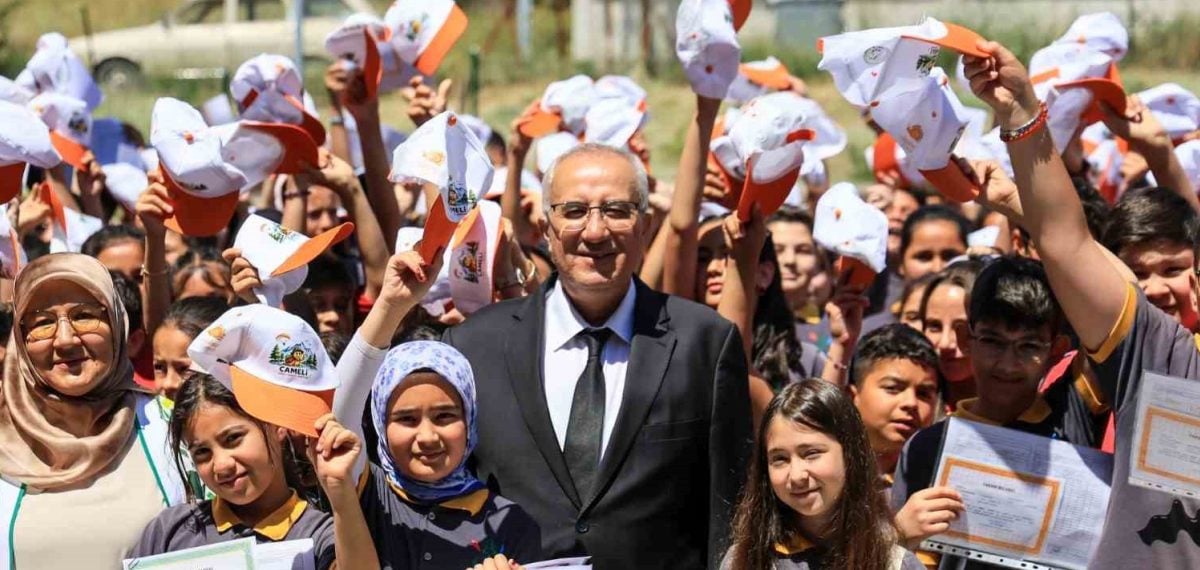 Çameli Belediyesi’nden Silopi Öğrencilere anlamlı karne hediyesi