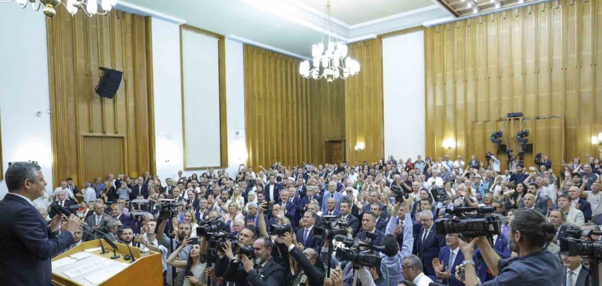 CHP Grup Başkanı Özgür Özel: Ankara’da NATO zirvesi nedeniyle olağanüstü önlemler eleştirildi