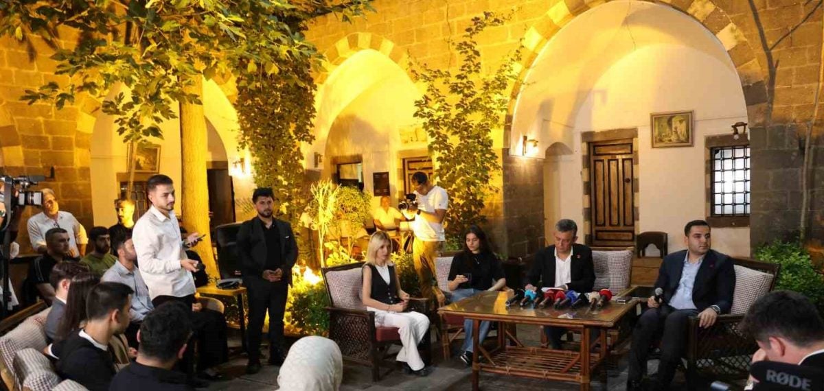 CHP Kurultayı ve Seçimlere Katılım Riskleri Dile getirildi