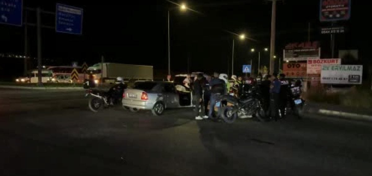 Çorum’da alkollü sürücü kaçmaya çalıştı, polis tarafından yakalandı