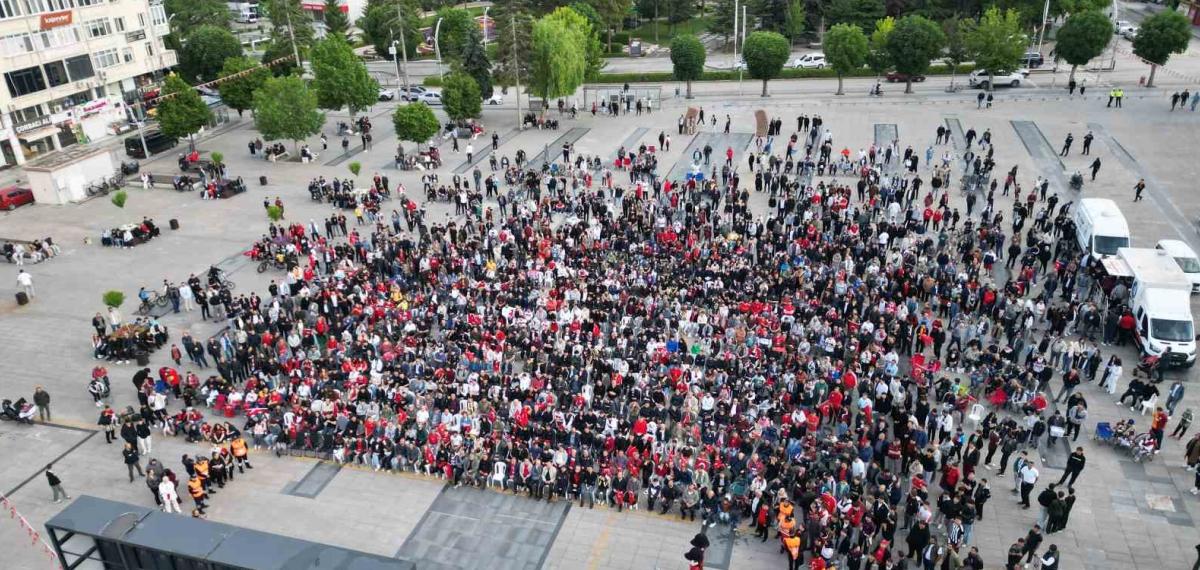 Çorum’da Yüzlerce Vatandaş A Ulusal Futbol Takımı’nı Birlikte Destekledi