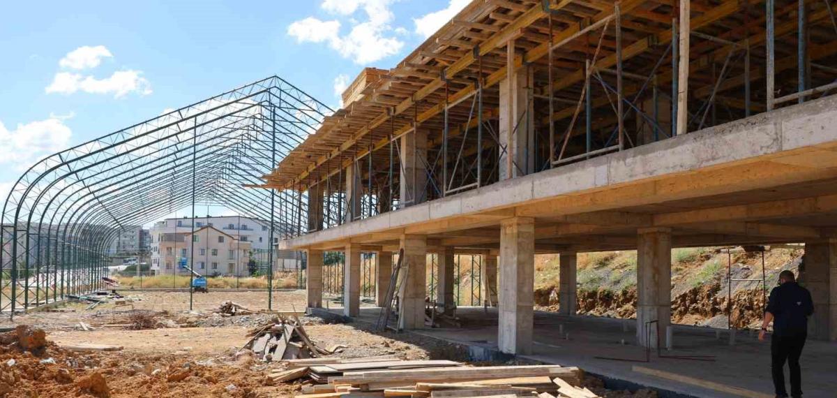 Darıca’da gençlerin spor imkânları için inşa edilen kompleks tamamlandı