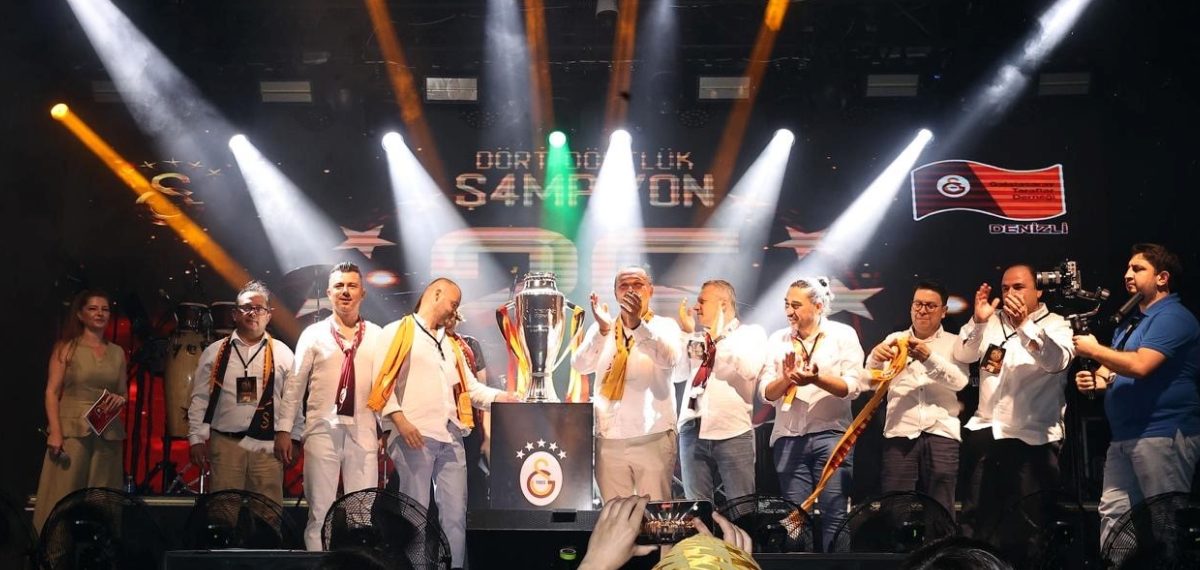 Denizli’de Galatasaray şampiyonluk kupasını taraftarlarla buluşturdu