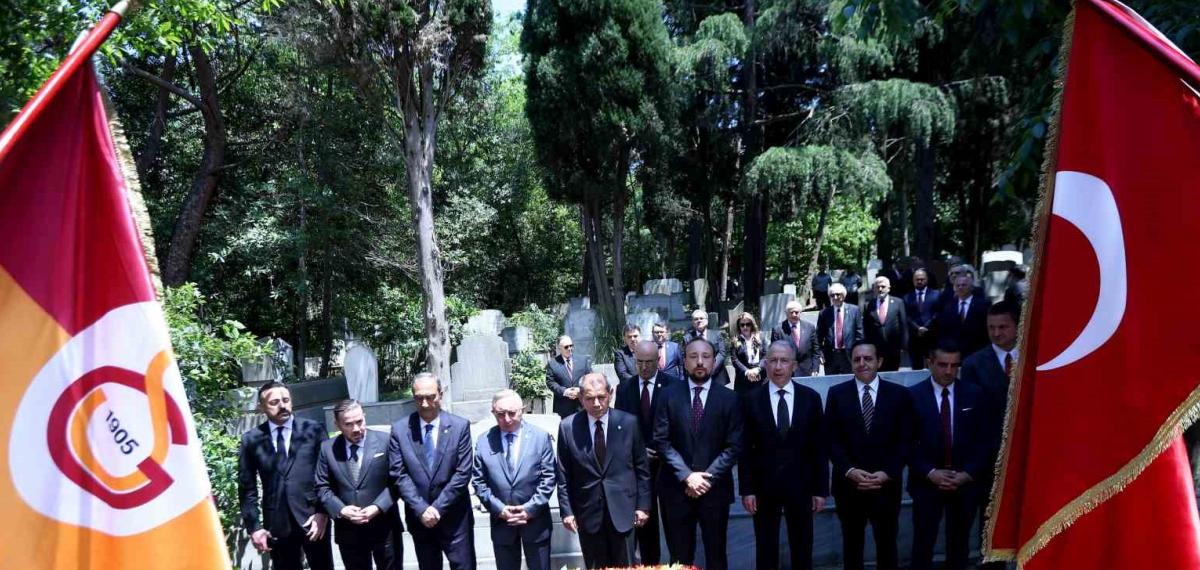 Dursun Özbek, Ali Sami Yen ve Süleyman Seba’nın Kabrini Ziyaret Etti