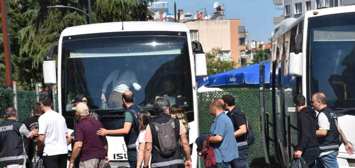 Ege Üniversitesi’ndeki Yolsuzluk Operasyonunda, Eski Dekan ve Başhekim Dahil 27 Tutuklama