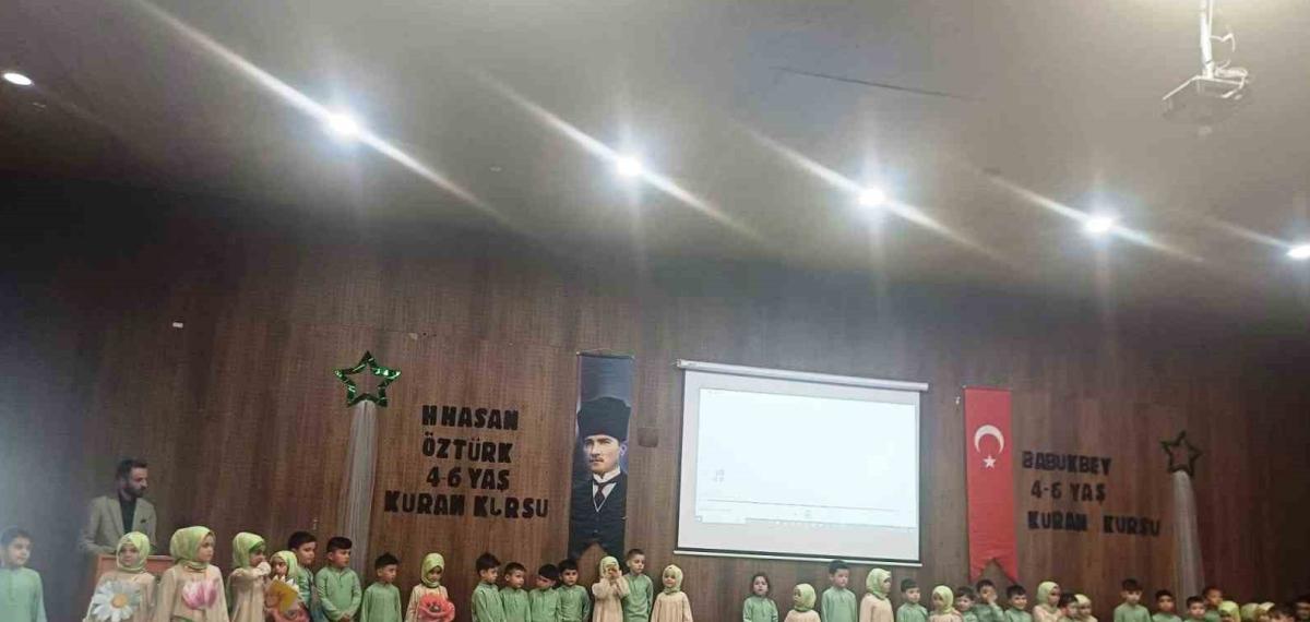 Emet’te 4-6 Yaş Kur’an Kursu Öğrencilerinden Yıl Sonu Gösterisi