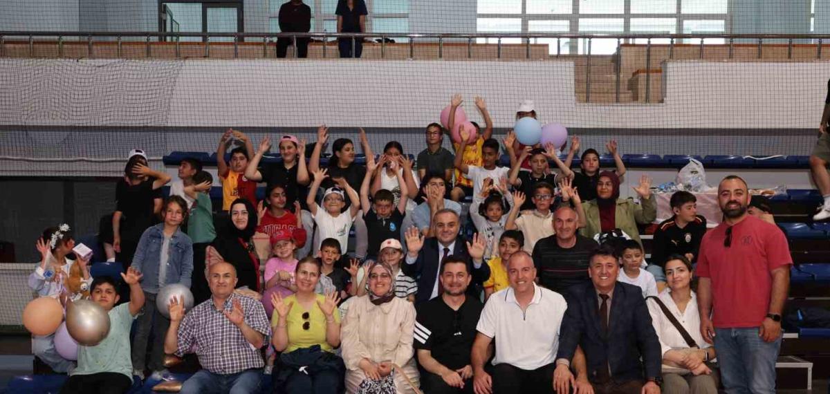 Erü’de 23. Klasik Spor Şenliği’nin Ödül Merasimi Düzenlendi