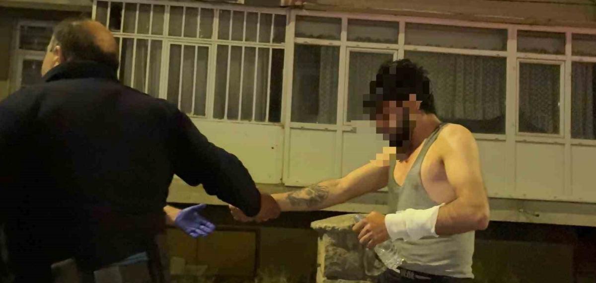 Eşinden Ayrıldıktan Sonra Kendine Zarar Veren Şahıs İçin Polis Operasyonu ve Müdahale