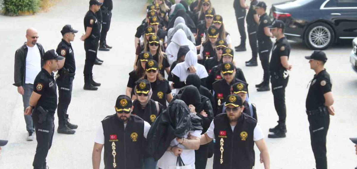 Eskişehir Masaj Salonlarında Fuhşa Teşvik ve İnsan Trafikine Karşı Kapsamlı Operasyonlar ve Sonuçları