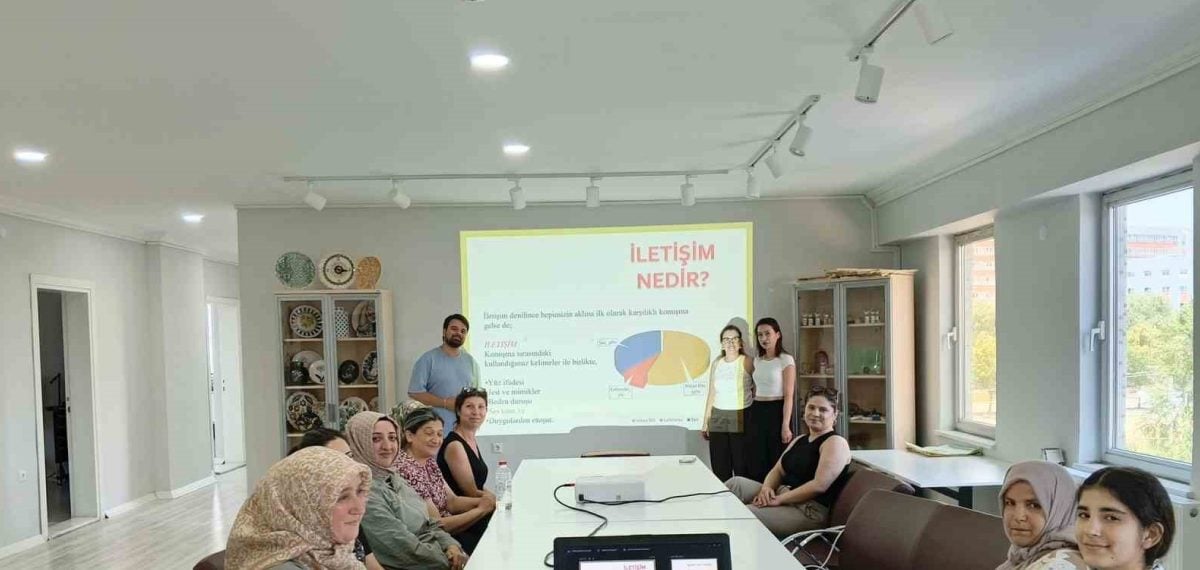 Eskişehir’de ADEM kursiyerlerine aile içi iletişim ve dijital bağımlılıkla mücadele eğitimi verildi