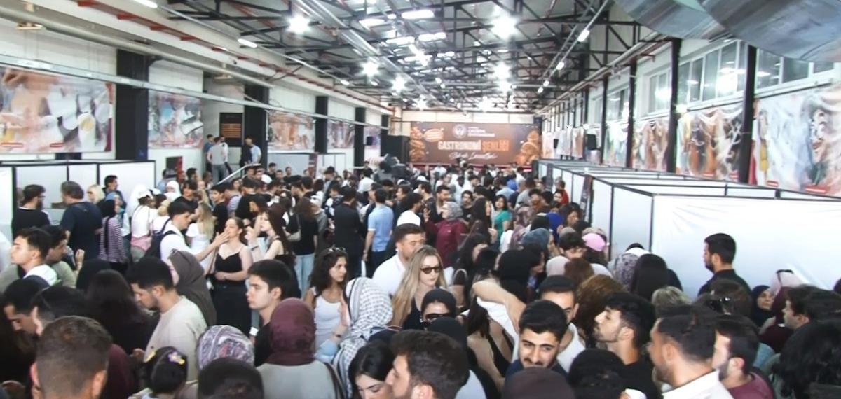Gastronomi Şenliği’nde Sokak Lezzetleri Şöleni