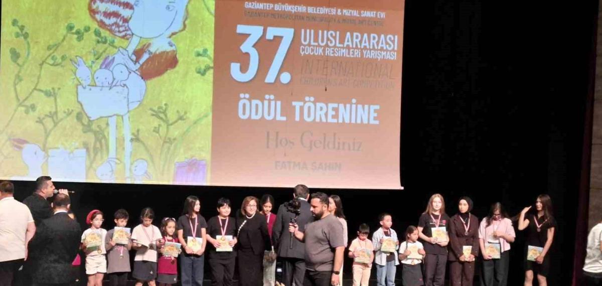 Gkv’li Minik Ressamlardan Milletlerarası Sanat Zaferi