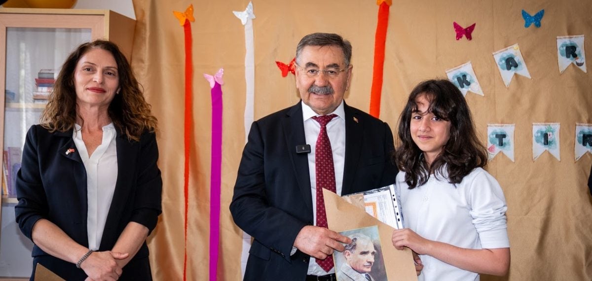Gölbaşı Karne Töreniyle Öğrencilere Yaz Tatili Sevincisi