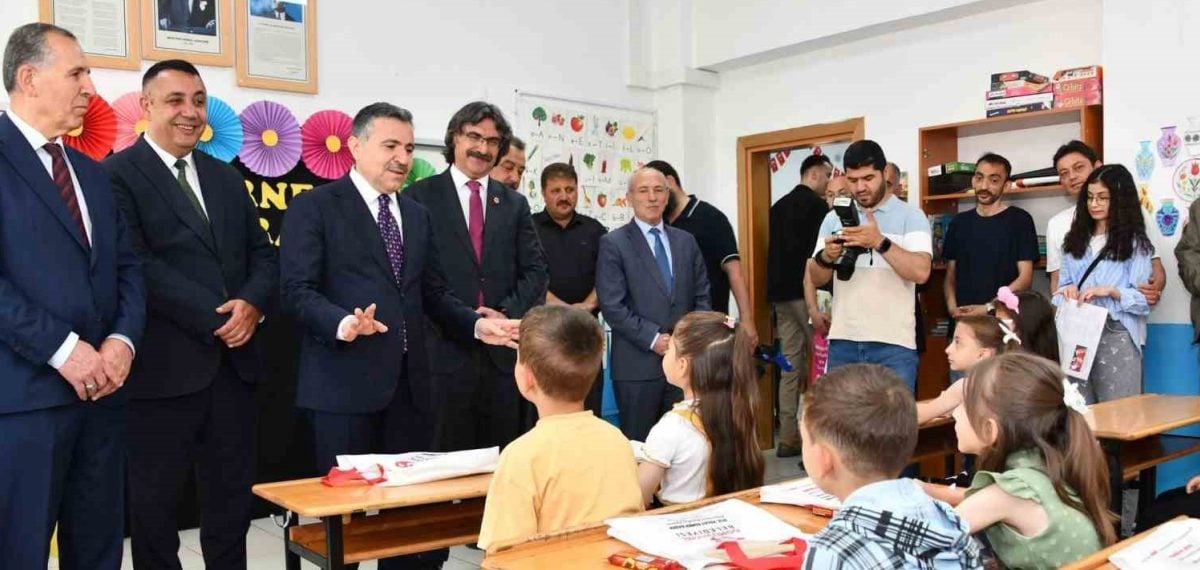 Gümüşhane’de 17 Bin 183 Öğrenci Yaz Tatiline Girdi