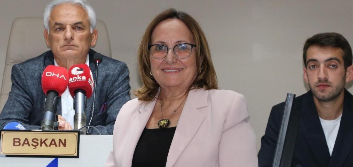 Güzelbahçe Belediyesi’nde Başkanvekili Ayşe Akın Oldu