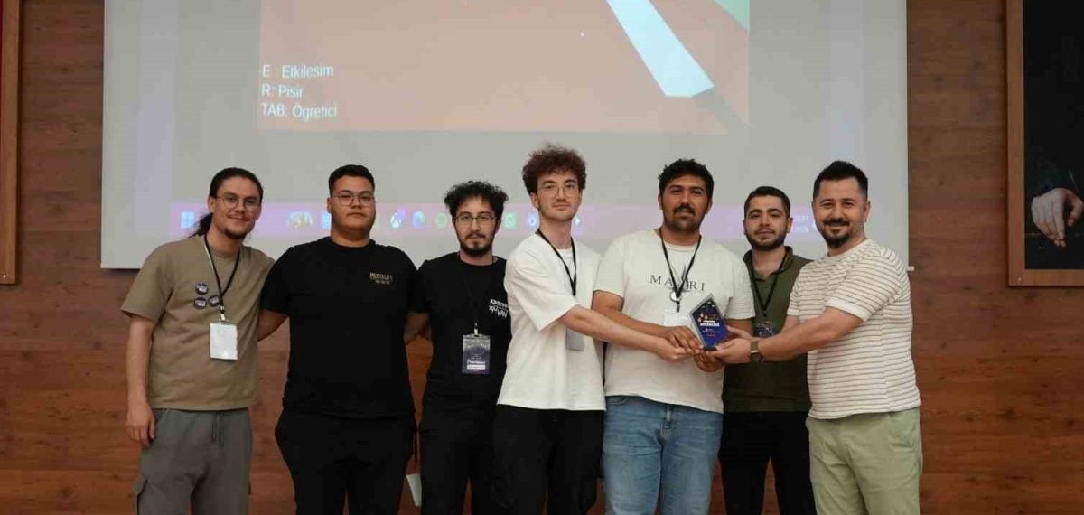 HKÜ’de SummerJam 2026: 48 saatte 16 takım, 100 geliştirici ‘Lezzet’ temasıyla yarıştı