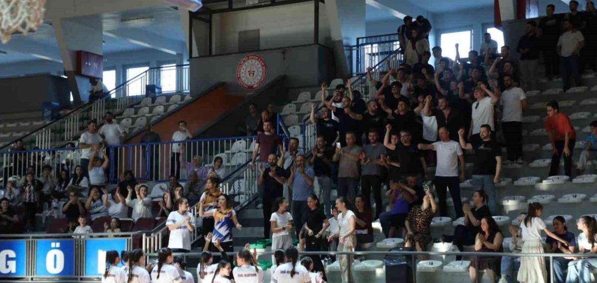 İnegöl Belediyespor U12 Kız Basketbol Grubu Bursa Üçüncüsü Oldu