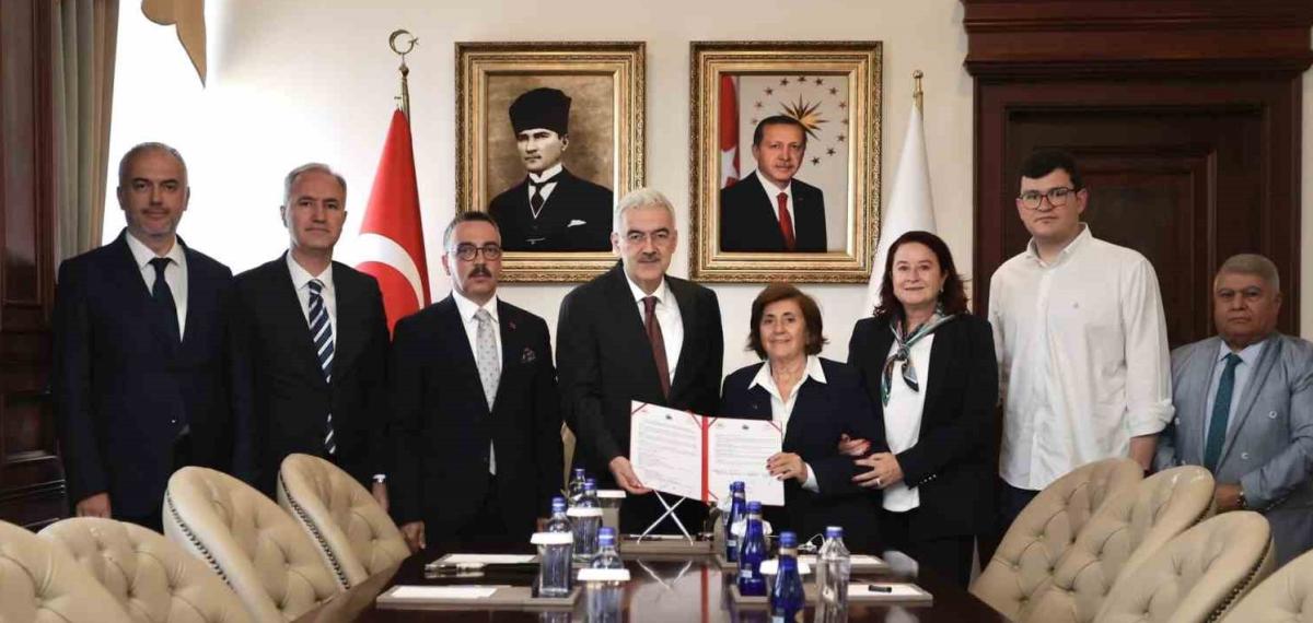 İnegöl’e 7 Üniteli Yeni Aile Sıhhati Merkezi İçin Protokol İmzalandı