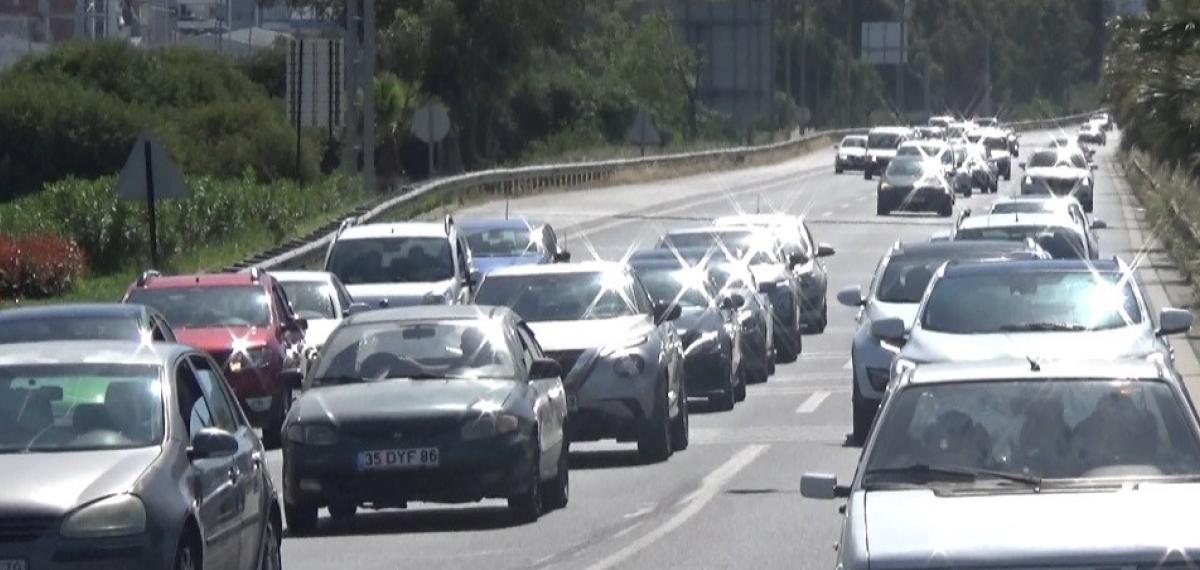 İzmir’de Araç Sayısı 2 Milyon 144 Bini Geçti