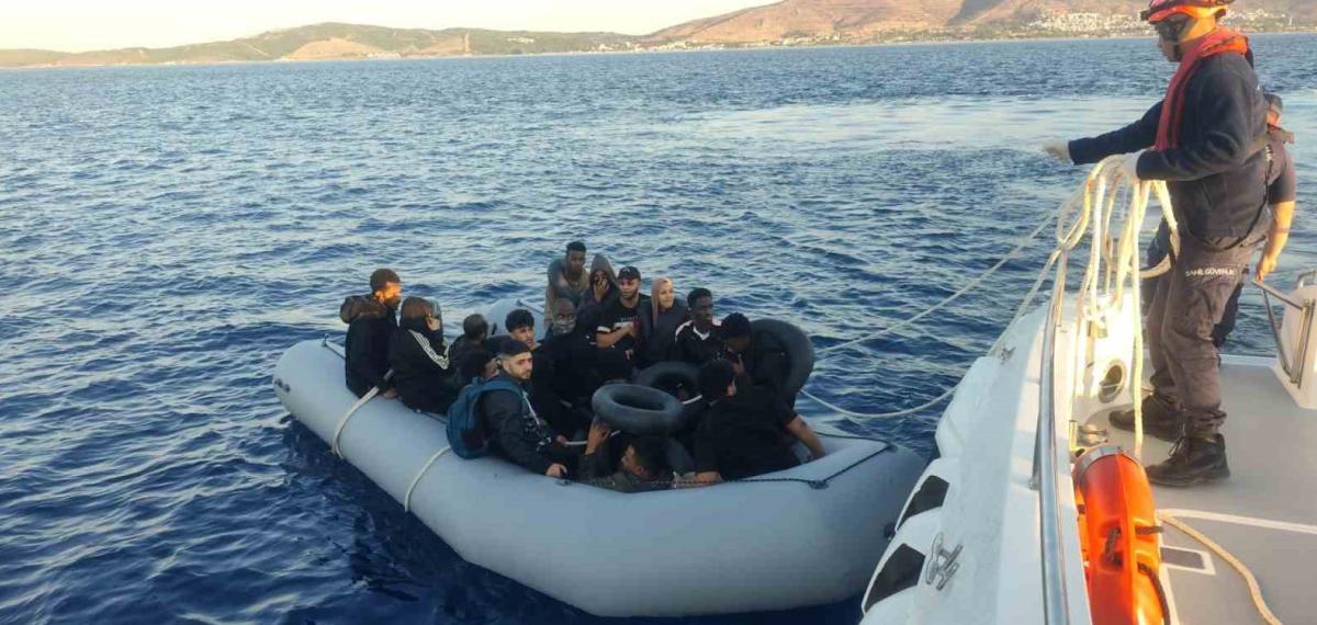 İzmir’de Sahil Güvenlik, yasa dışı göçmenleri yakaladı