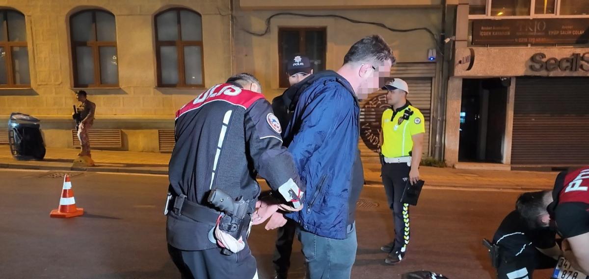 Kadıköy’de Helikopter Takviyeli Asayiş Kontrolü: Motosikletli Uyuşturucu Ticaretinden Gözaltına Alındı