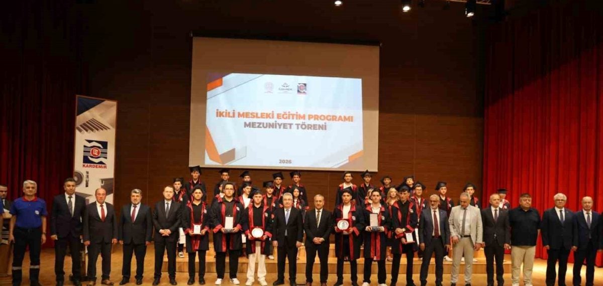 Karabük KARDEMİR’de 31 öğrenci ikili mesleki eğitimini tamamladı