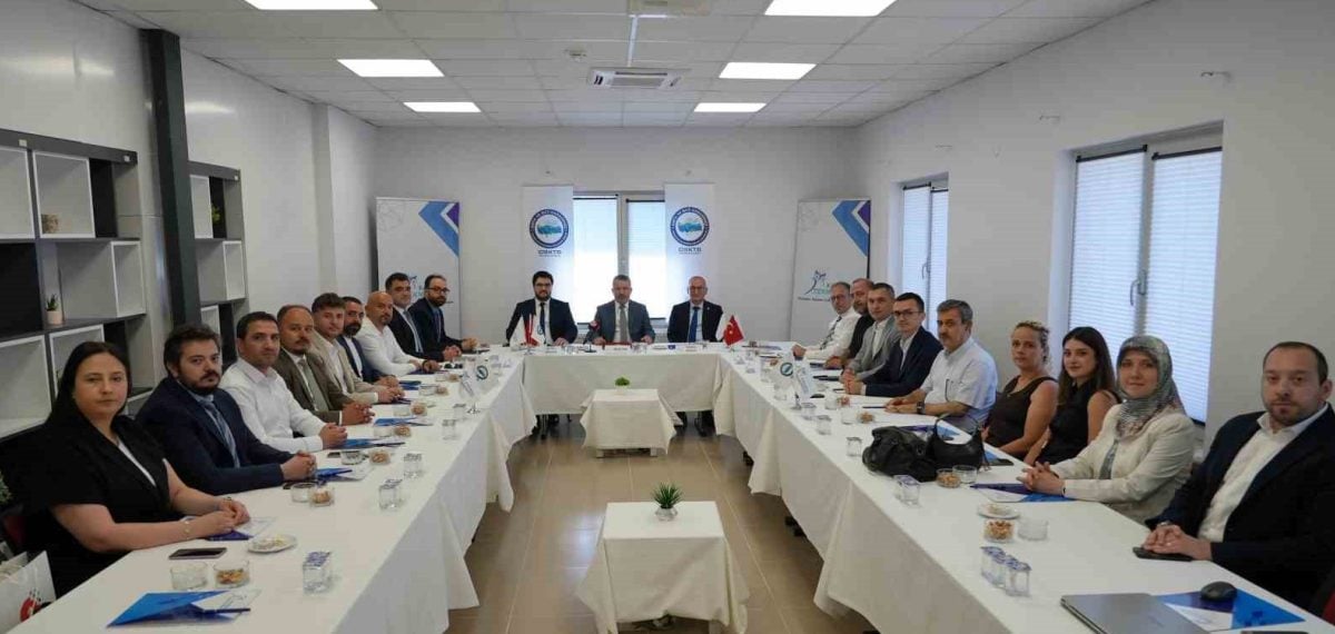 Karabük Teknokent ve bölge temsilcileri iş birliği toplantısında güç birliği yaptı