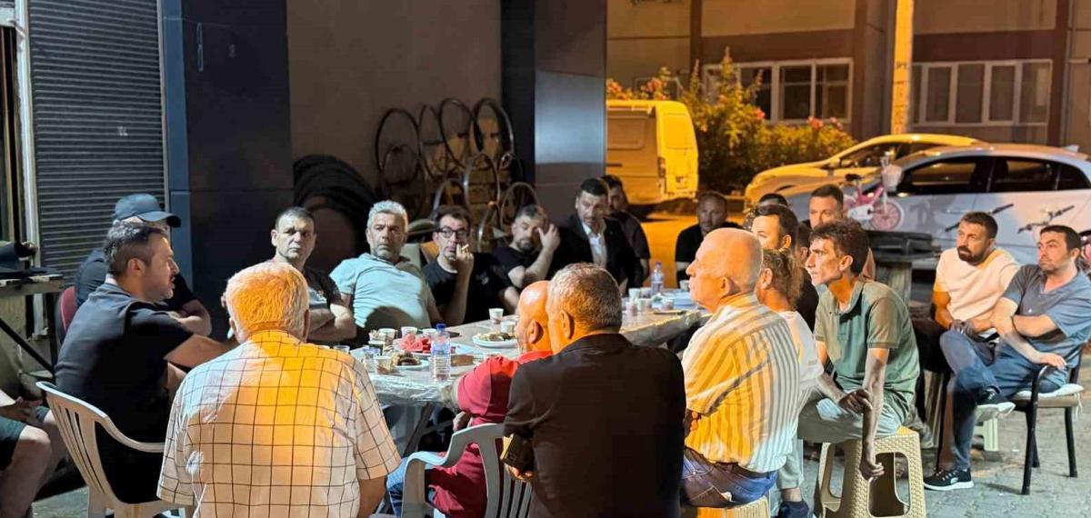 Karabük’te Başkan Özkan Çetinkaya mahalle esnafıyla bir araya geldi