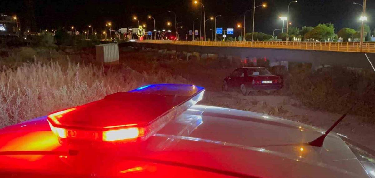 Karaman’da alkollü sürücü kaza yapıp olay yerinden kaçtı, ehliyetine el konuldu