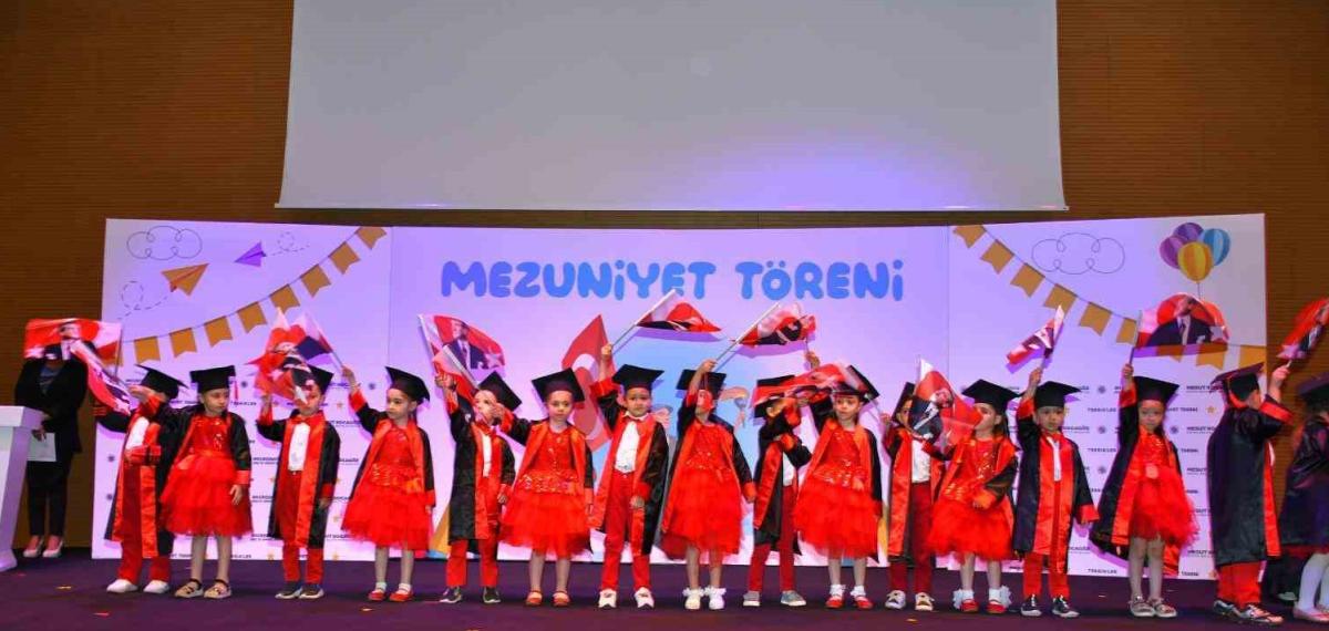 Kepez’in Kreşlerinde Mezuniyet Heyecanı