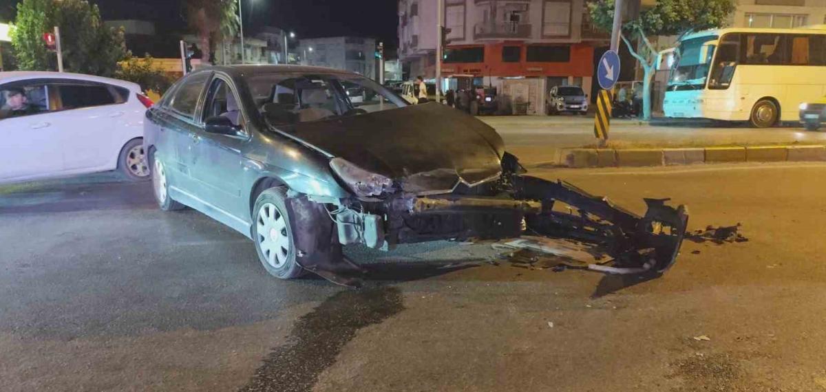 Kırmızı ışık ihlali yapan sürücü kazaya neden oldu