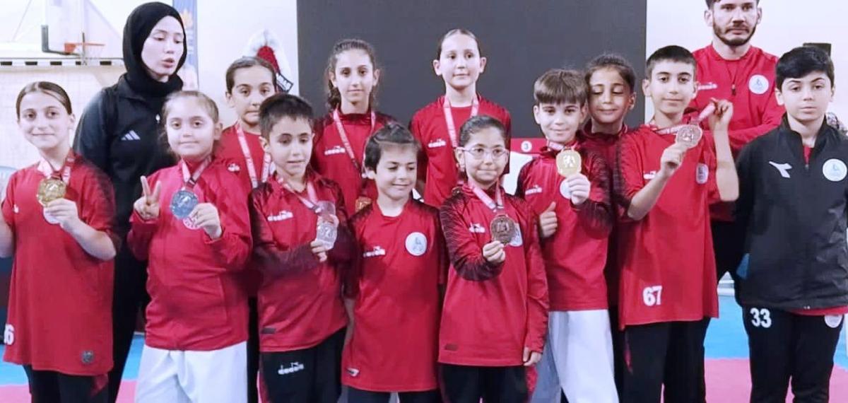Körfezli Karateciler İstanbul’dan 11 Madalyayla Döndü