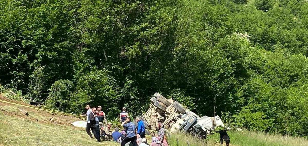 Kürtün’de Beton Mikseri Düşüşü: 2 Ölü, 1 Yaralı