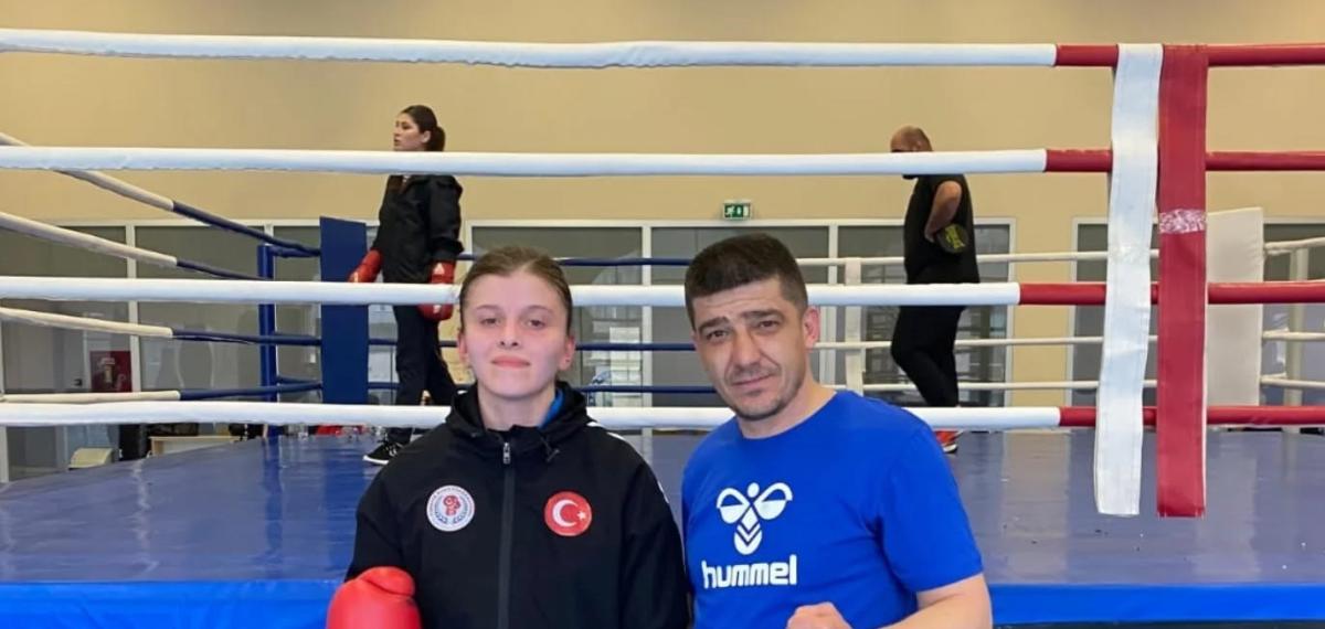 Kütahya Belediyesporlu Boksörler Ulusal Kadro Kampında