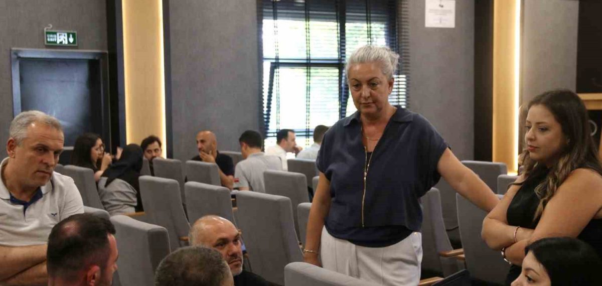 Kütahya OSB Akademi Mavi Yaka Çalışanları Eğitiyor