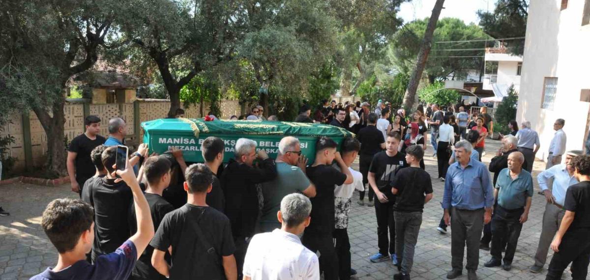 Manisa, 15 Yaşındaki Fazilet Demir’e Ağladı
