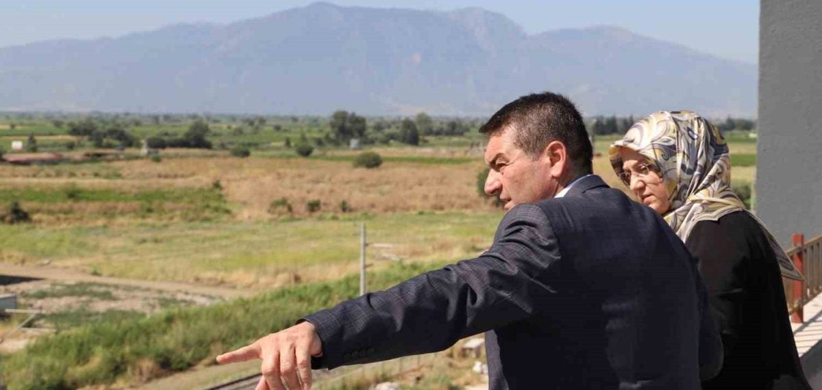 Manisa Saruhanlı’da 1.500 öğrenci kapasiteli Meslek Yüksekokulu inşaatı yerinde incelendi