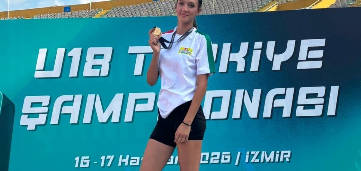Manisa’dan Ulusal Başarı: Eylül Aygül U-18 Atletizm Türkiye Şampiyonu ve Milli Takıma Seçildi