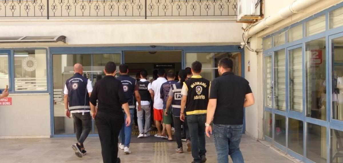 Marmaris’te Göçmen Kaçakçılığı Operasyonunda Yakalanan 7 Şüpheli Tutuklandı