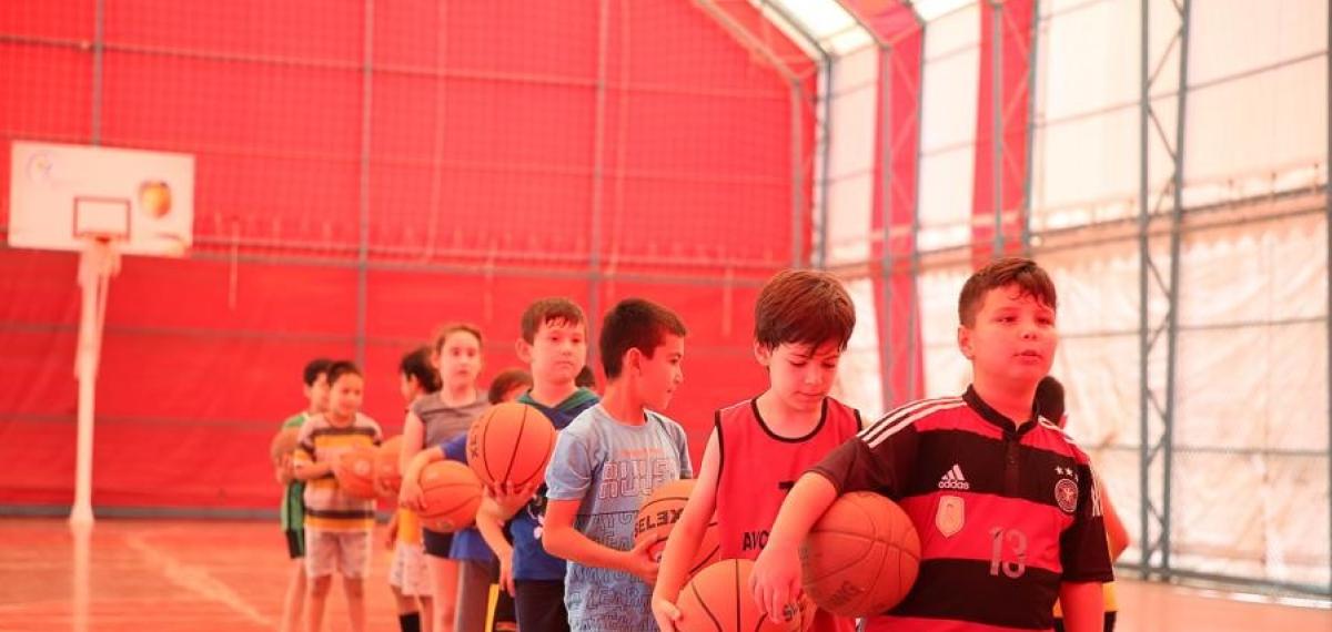 Merkezefendi Belediyesi Yaz Spor Okulları Kayıtları Başladı: 20 Tesiste 14 Branş