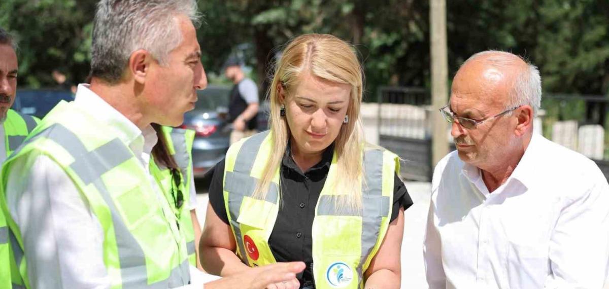 Merkezefendi’de Yol Çalışmaları Aralıksız Sürüyor